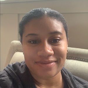 Meet your Posher, Sarina